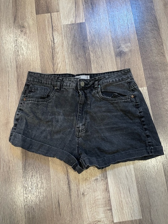 refuge Pants - Mom refuge Washed Black High-Rise Rolled Hem Jean Shorts
